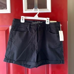 Universal Thread NWT HIGH-RISE Shorts